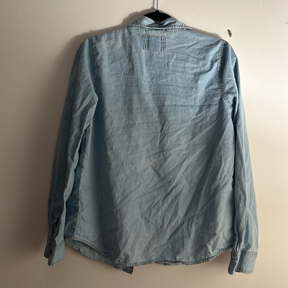 Button down - Picture 2 of 2